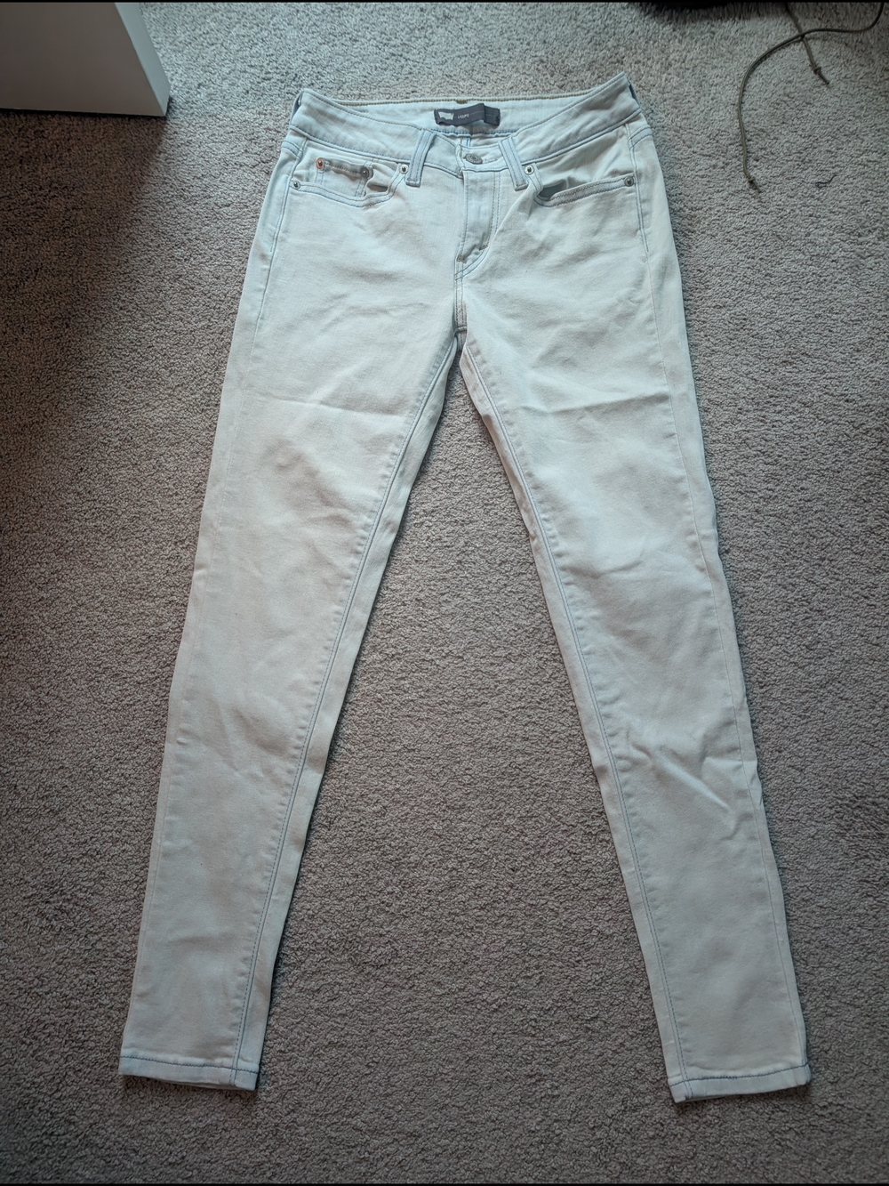 Size 27 Levi Light Wash Skinny Jeans